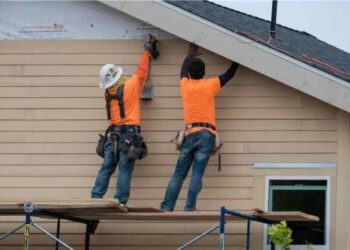 Essential Guide to Siding Maintenance and Repair