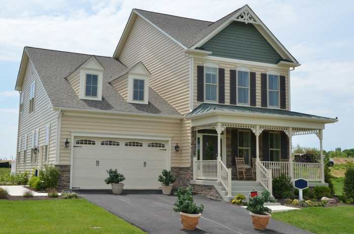 Vinyl Siding House Exterior Ideas Gallery | Ideal Siding